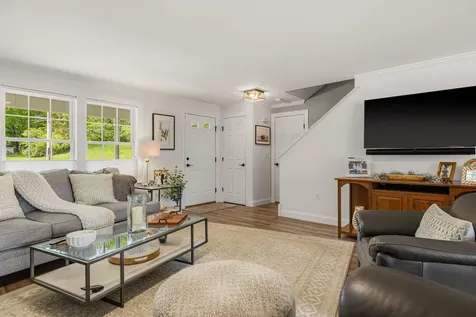 3 Henderson Way Greenland NH 03840