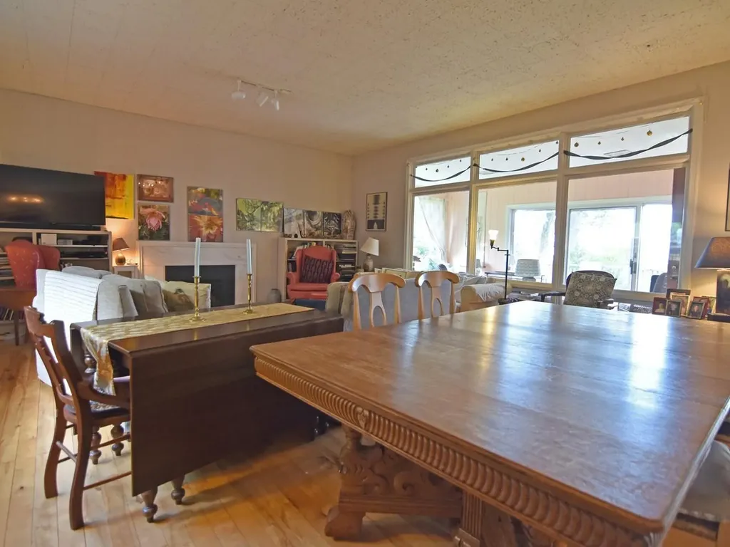 33 Summit Ridge Burlington VT 05401