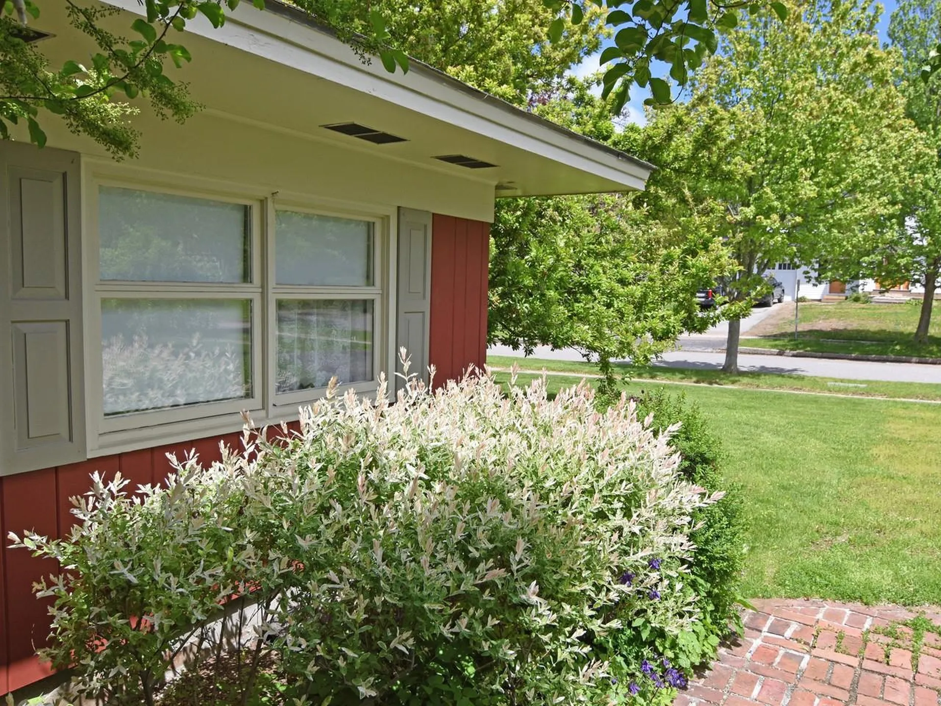 33 Summit Ridge Burlington VT 05401