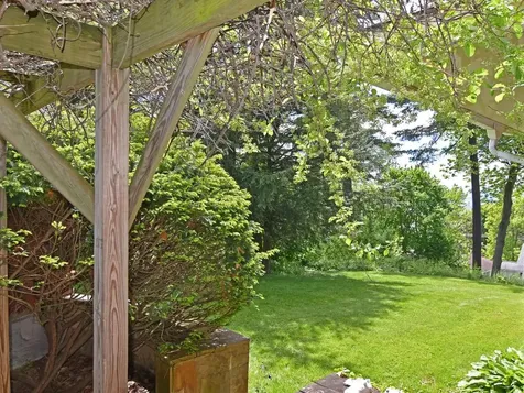 33 Summit Ridge Burlington VT 05401