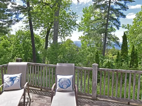 33 Summit Ridge Burlington VT 05401