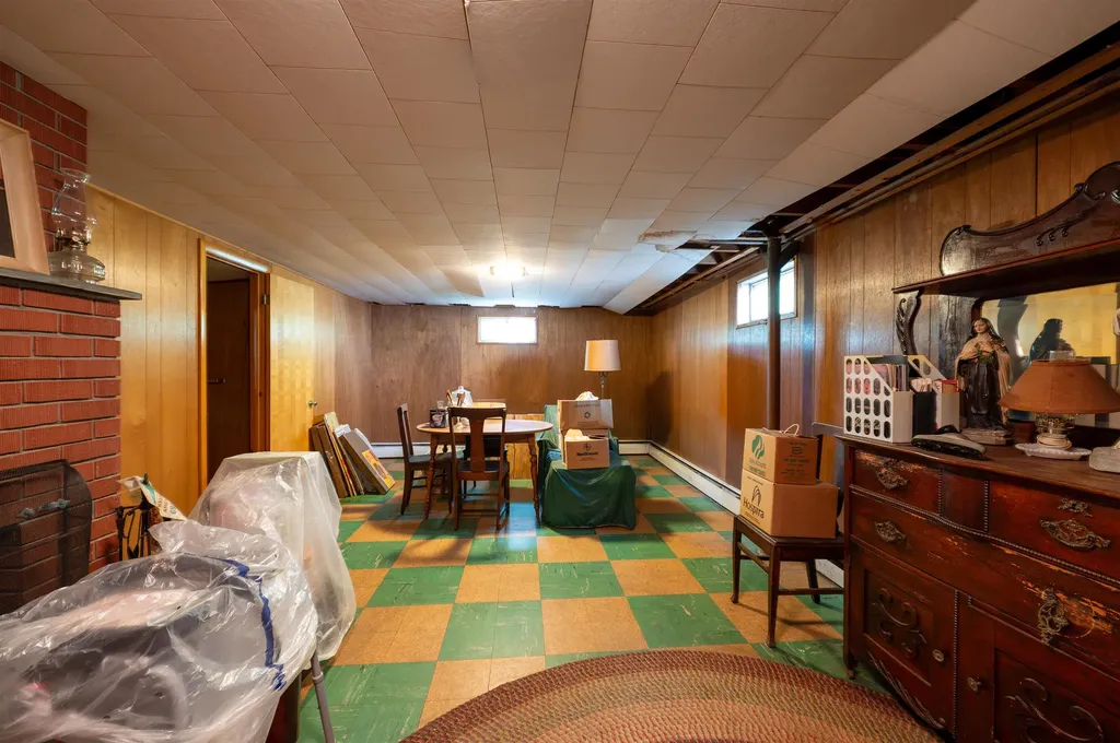 99 Jackson Avenue Rutland City VT 05701