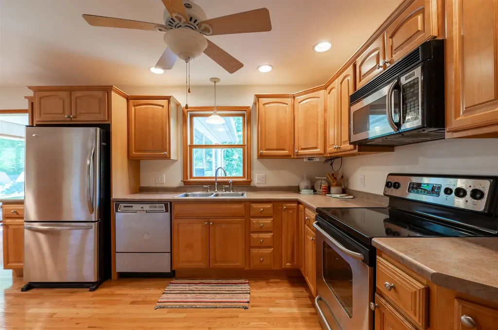 99 Jackson Avenue Rutland City VT 05701