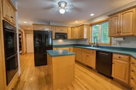 3 Summerfare Street Hooksett NH 03106