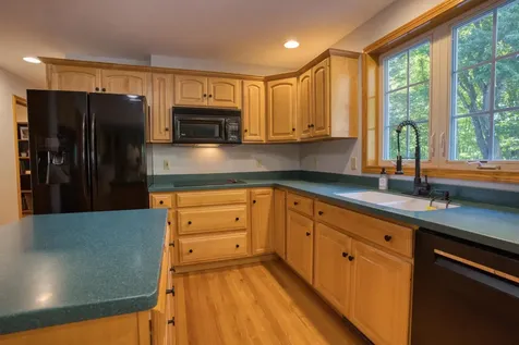 3 Summerfare Street Hooksett NH 03106