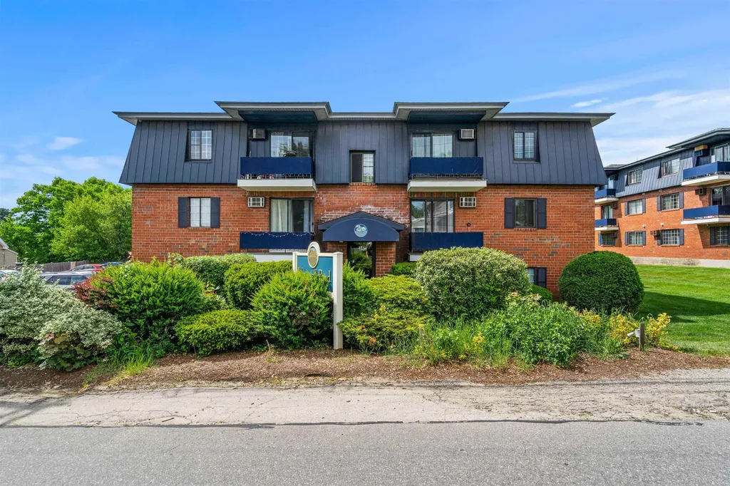 34 Dunbarton Road Manchester NH 03102