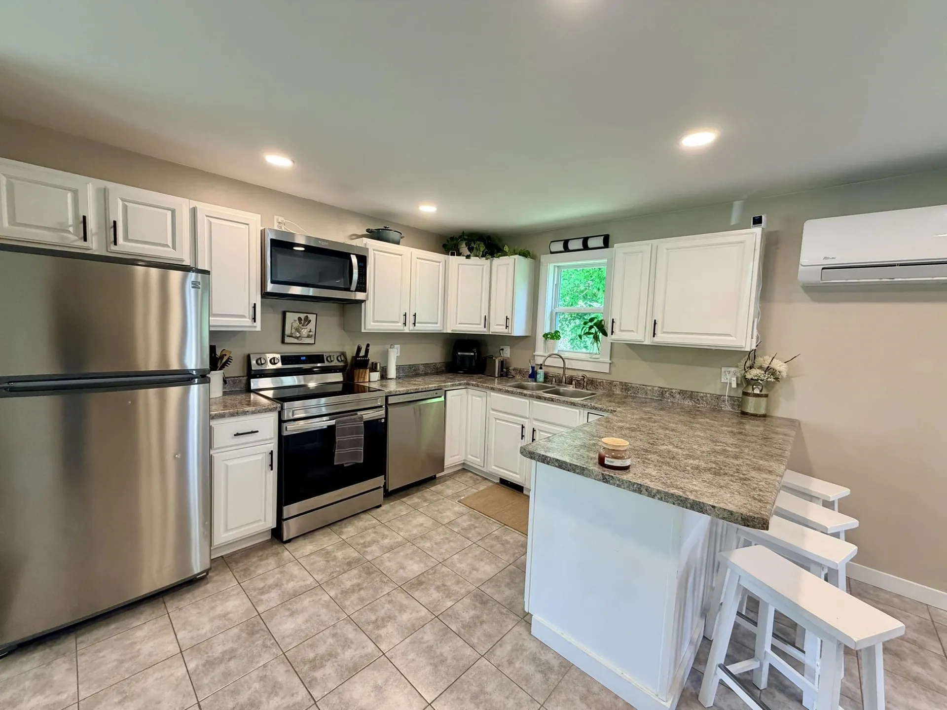 13 Scottsdale Road Newport City VT 05855