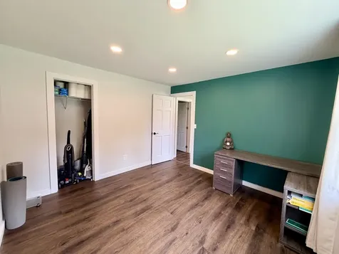 13 Scottsdale Road Newport City VT 05855