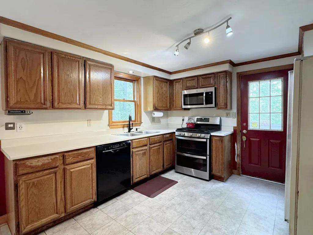 157 Little Tooky Road Hopkinton NH 03229