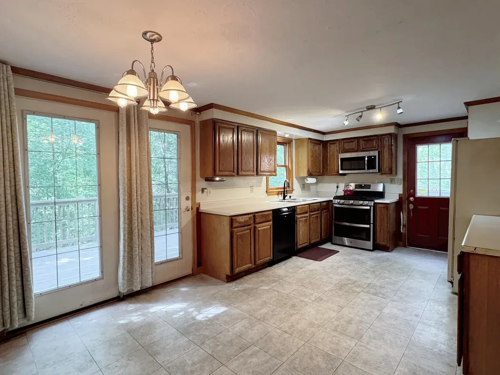 157 Little Tooky Road Hopkinton NH 03229