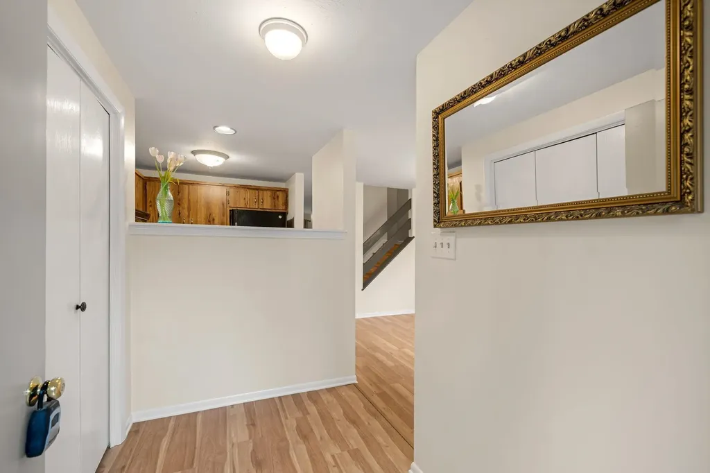 52 Spring Cove Road Nashua NH 03062