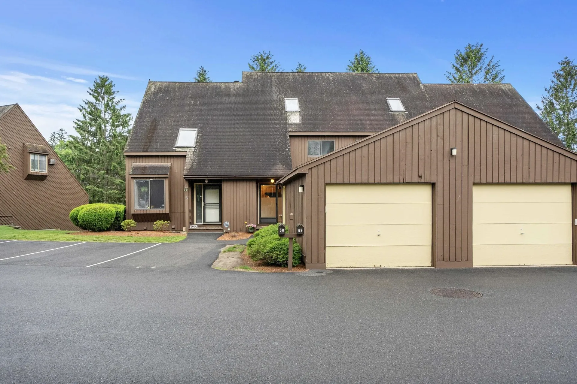 52 Spring Cove Road Nashua NH 03062