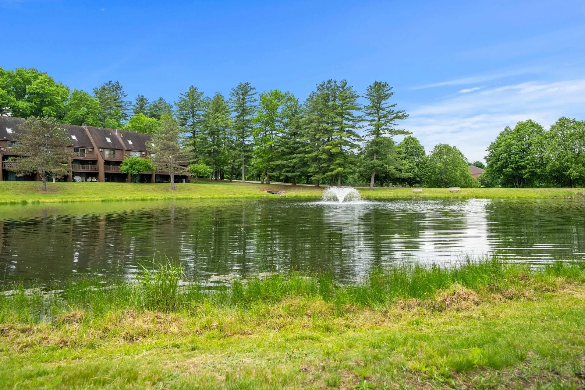52 Spring Cove Road Nashua NH 03062