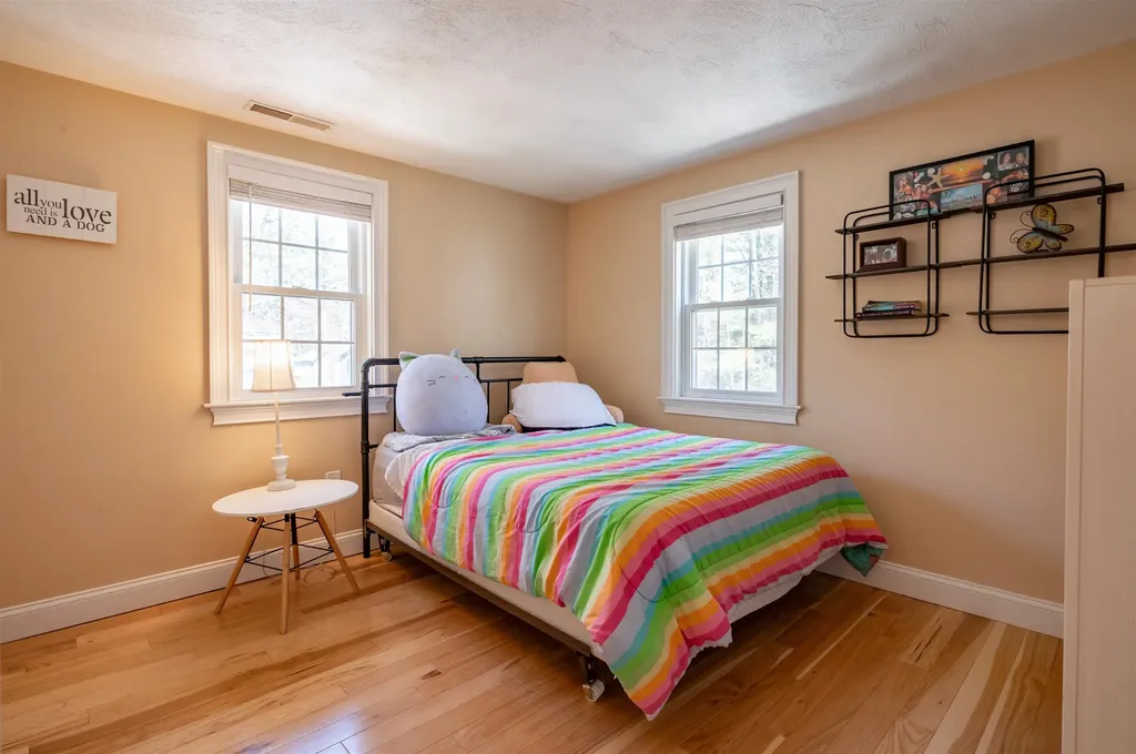 8 Ferncroft Drive Nashua NH 03063