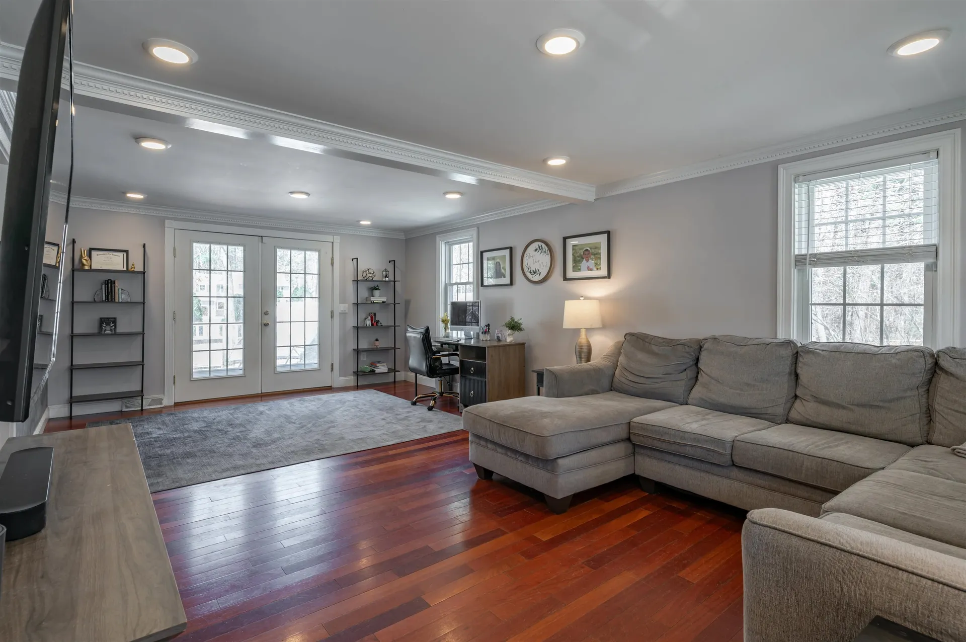 8 Ferncroft Drive Nashua NH 03063
