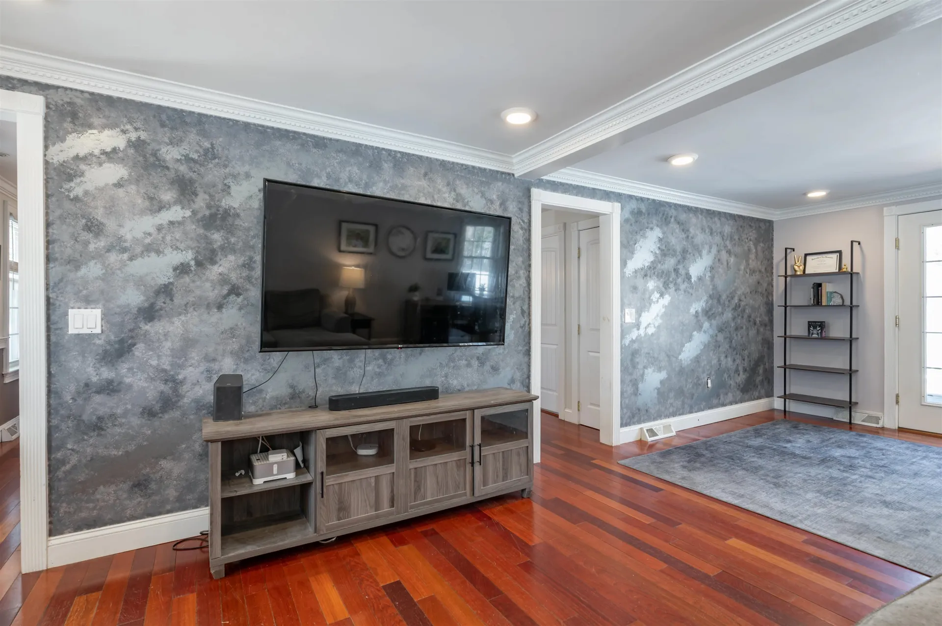 8 Ferncroft Drive Nashua NH 03063