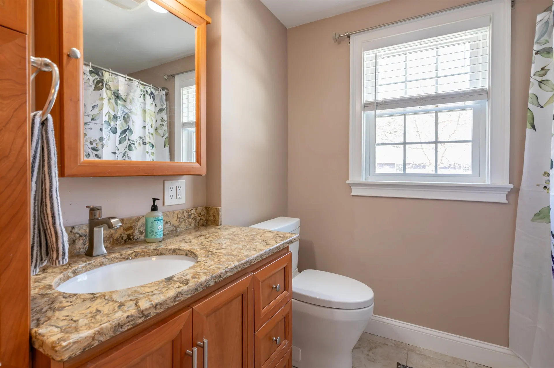 8 Ferncroft Drive Nashua NH 03063
