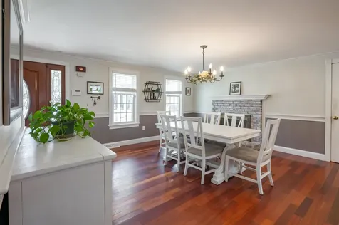 8 Ferncroft Drive Nashua NH 03063