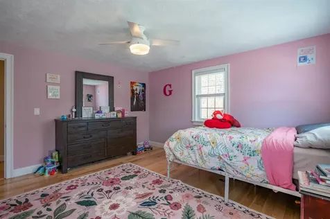 8 Ferncroft Drive Nashua NH 03063