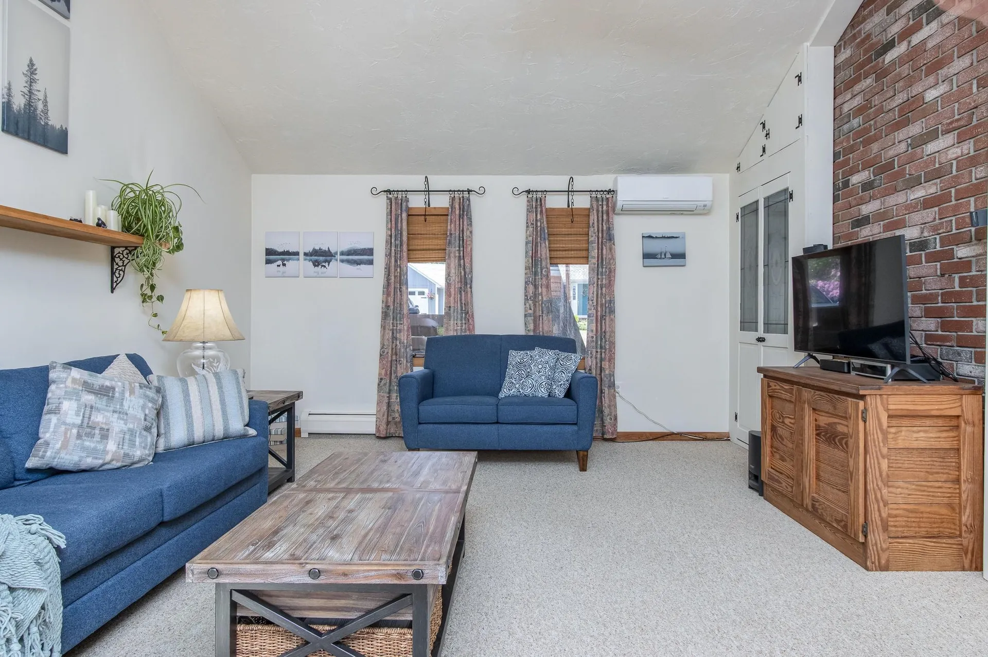 17 Island Pond Road Hampstead NH 03841