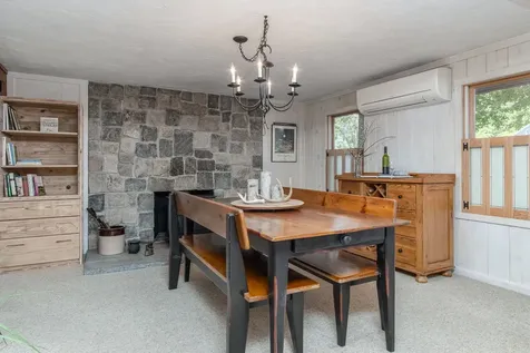 17 Island Pond Road Hampstead NH 03841