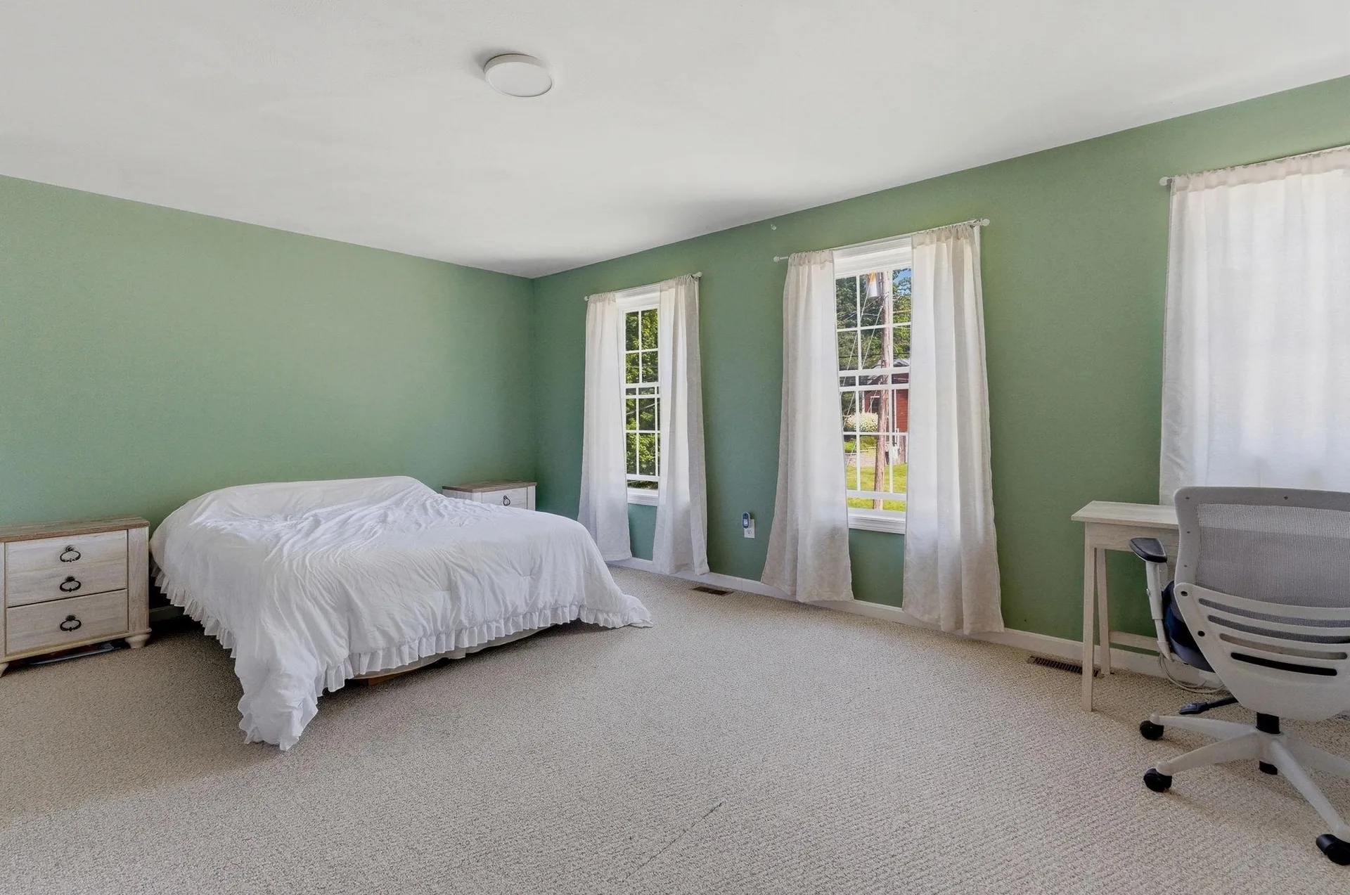 55 Melendy Road Hudson NH 03051
