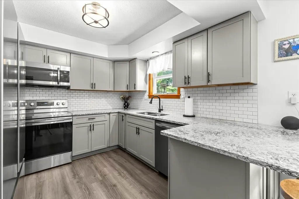 34 Margaret Street Essex VT 05452