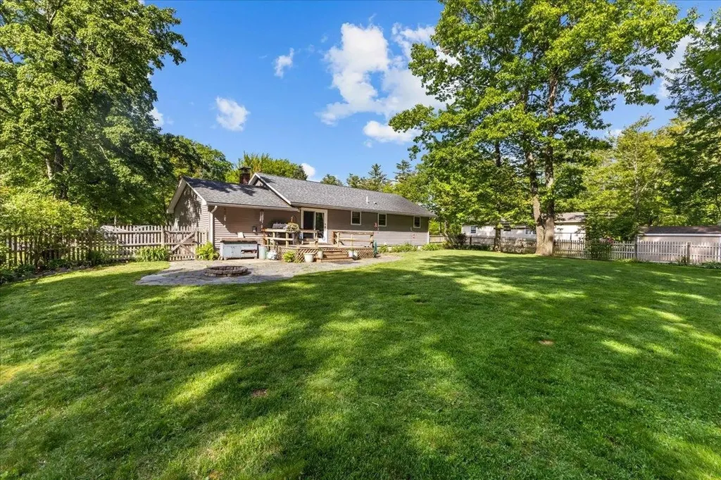 34 Margaret Street Essex VT 05452