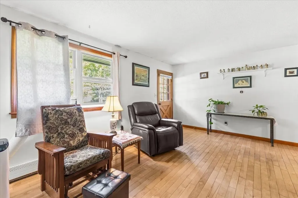 34 Margaret Street Essex VT 05452