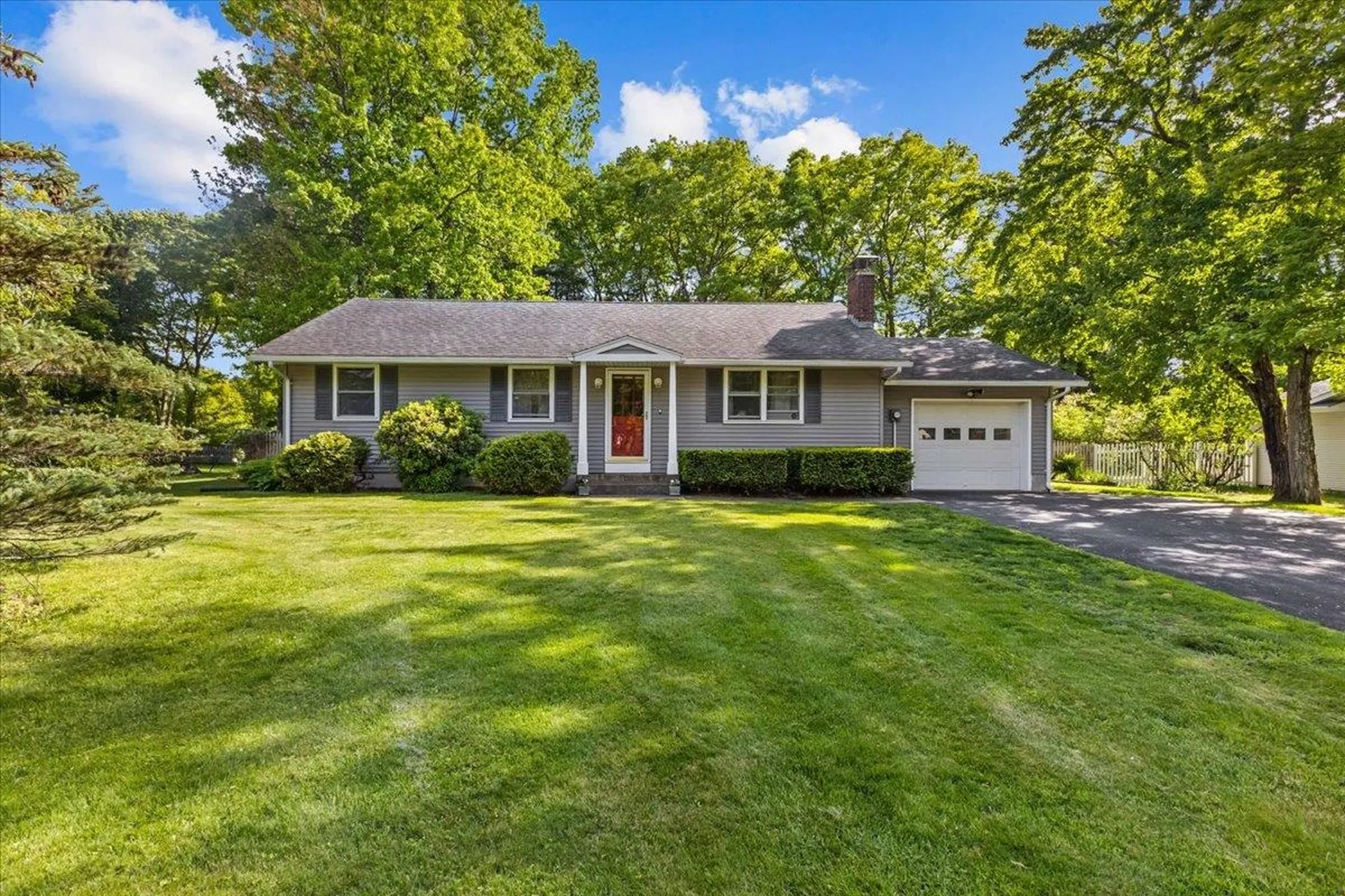 34 Margaret Street Essex VT 05452