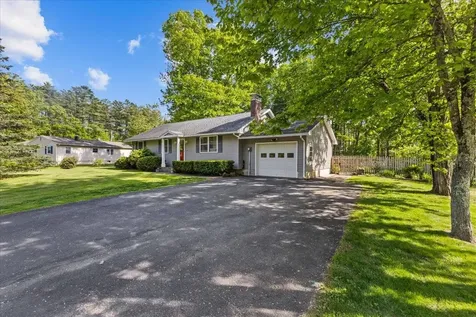 34 Margaret Street Essex VT 05452
