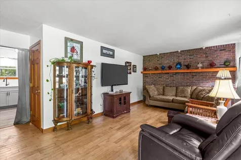 34 Margaret Street Essex VT 05452
