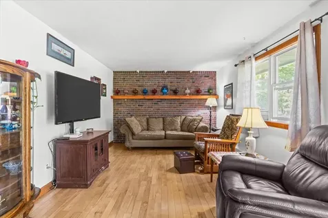 34 Margaret Street Essex VT 05452