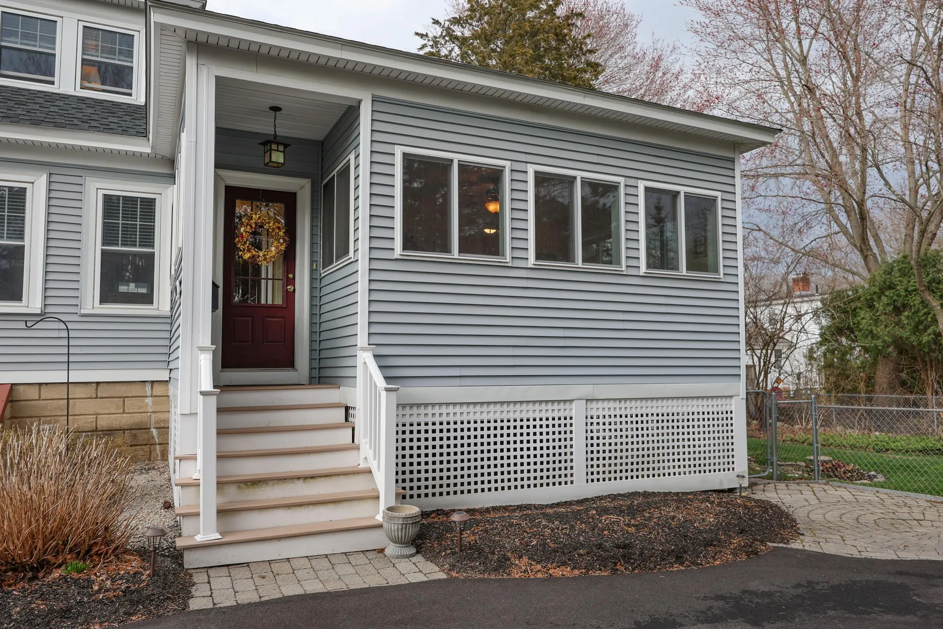 749 Maple Street Manchester NH 03104