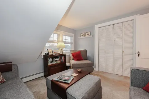 749 Maple Street Manchester NH 03104