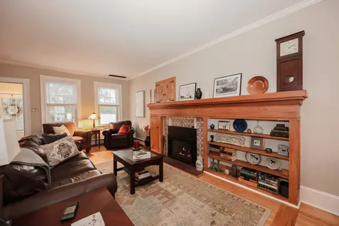 749 Maple Street Manchester NH 03104