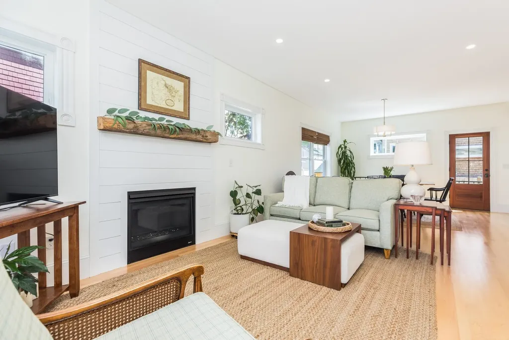 57 Sherburne Avenue Portsmouth NH 03801