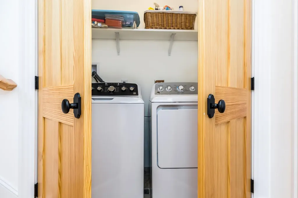 57 Sherburne Avenue Portsmouth NH 03801
