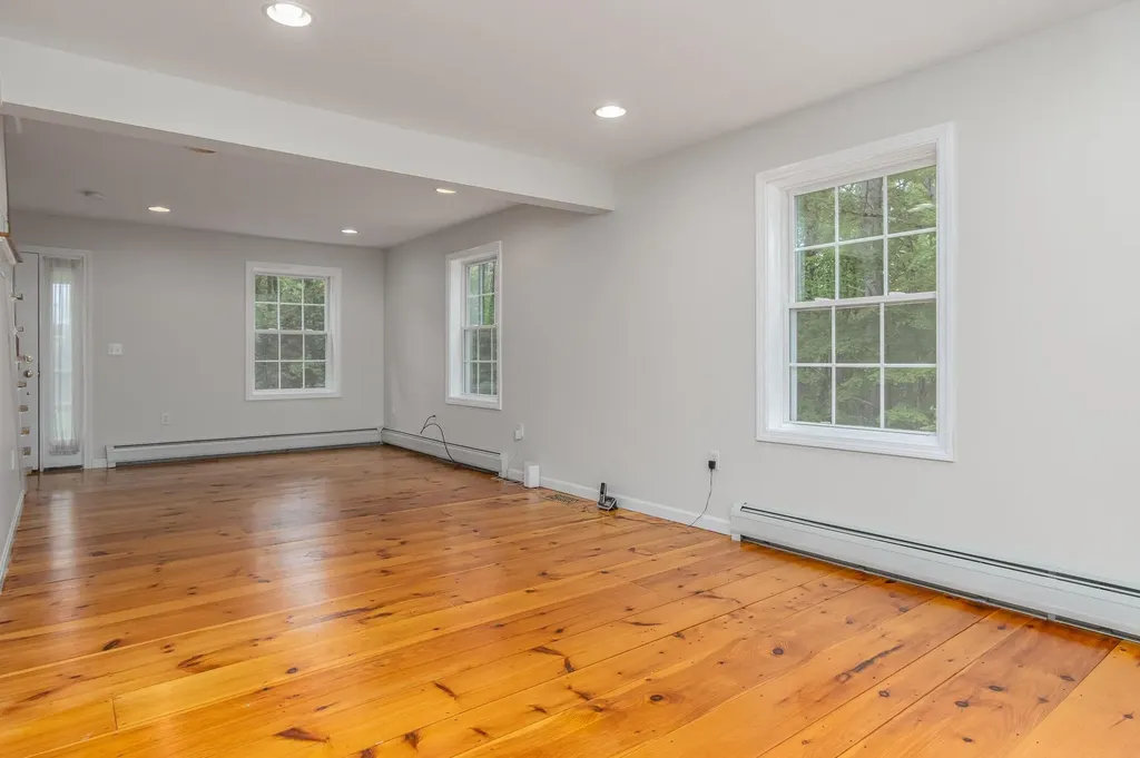 231 Woodward Hill Road Francestown NH 03043