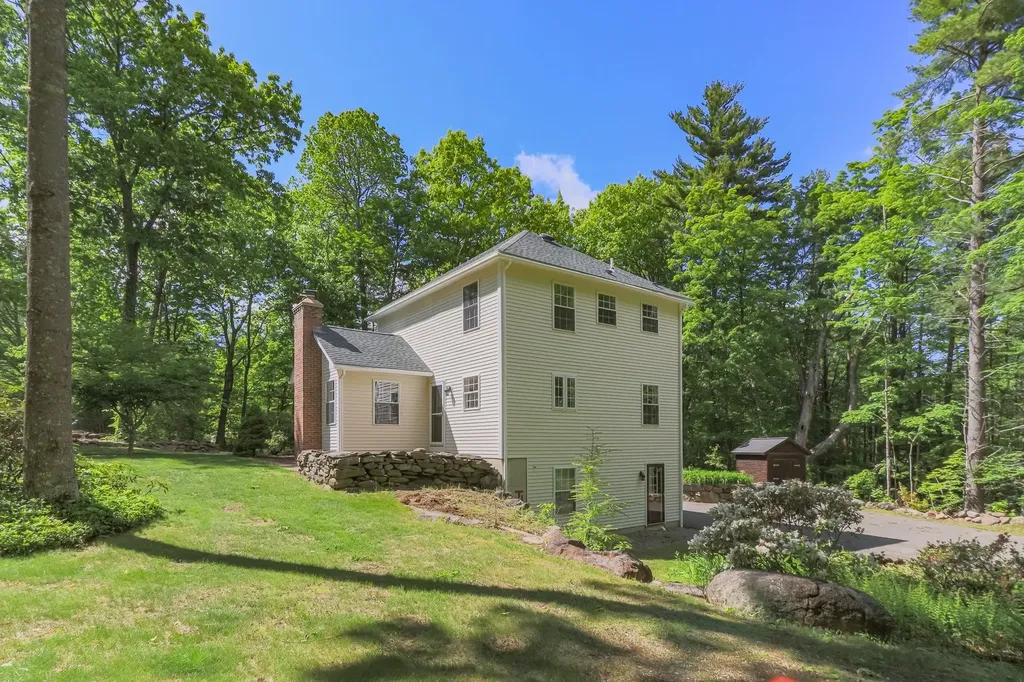 231 Woodward Hill Road Francestown NH 03043