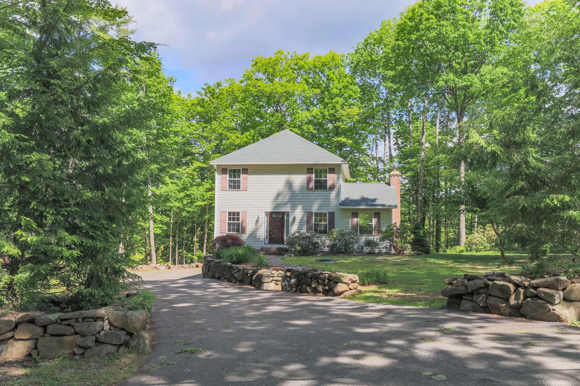 231 Woodward Hill Road Francestown NH 03043