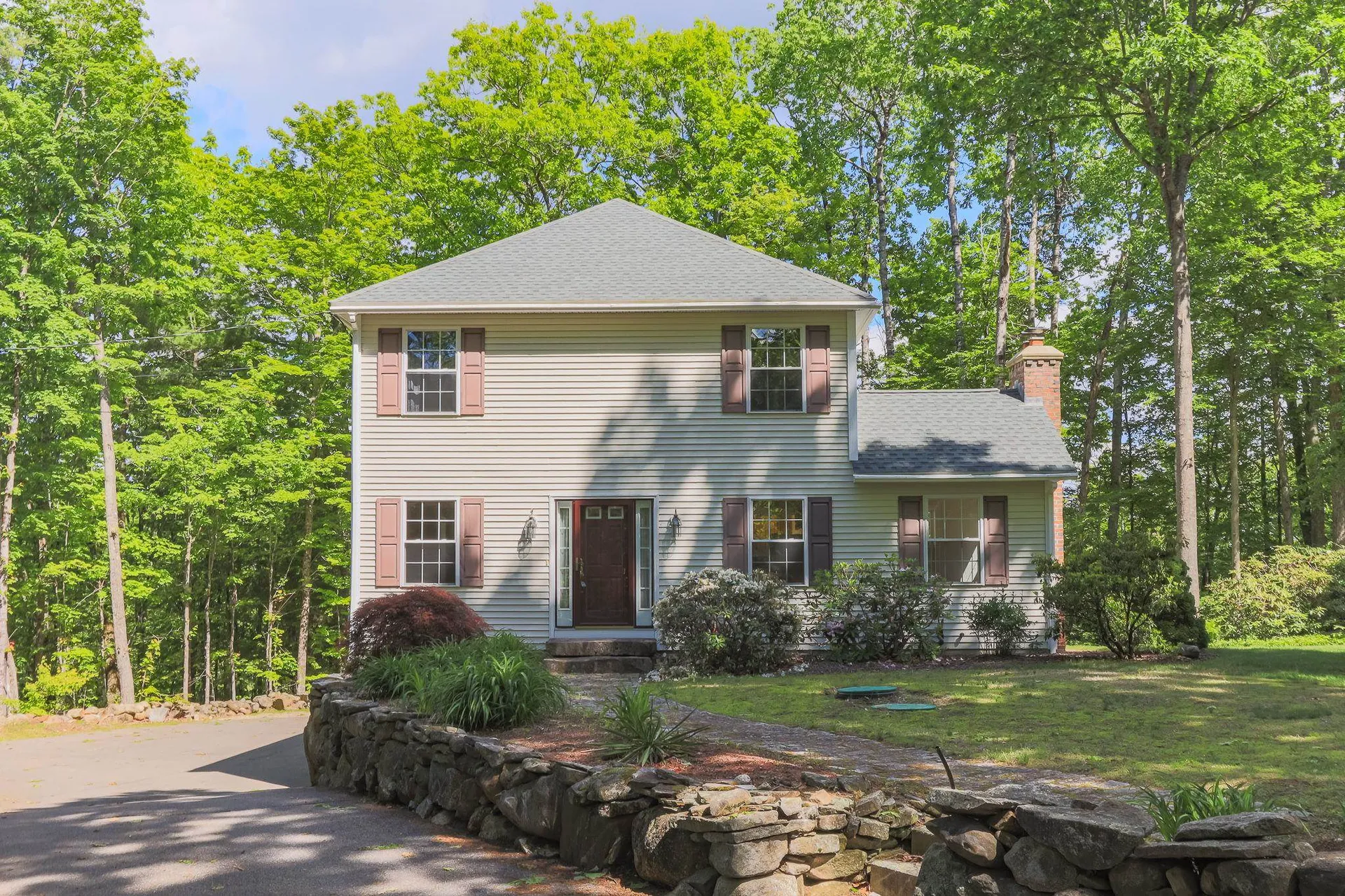 231 Woodward Hill Road Francestown NH 03043