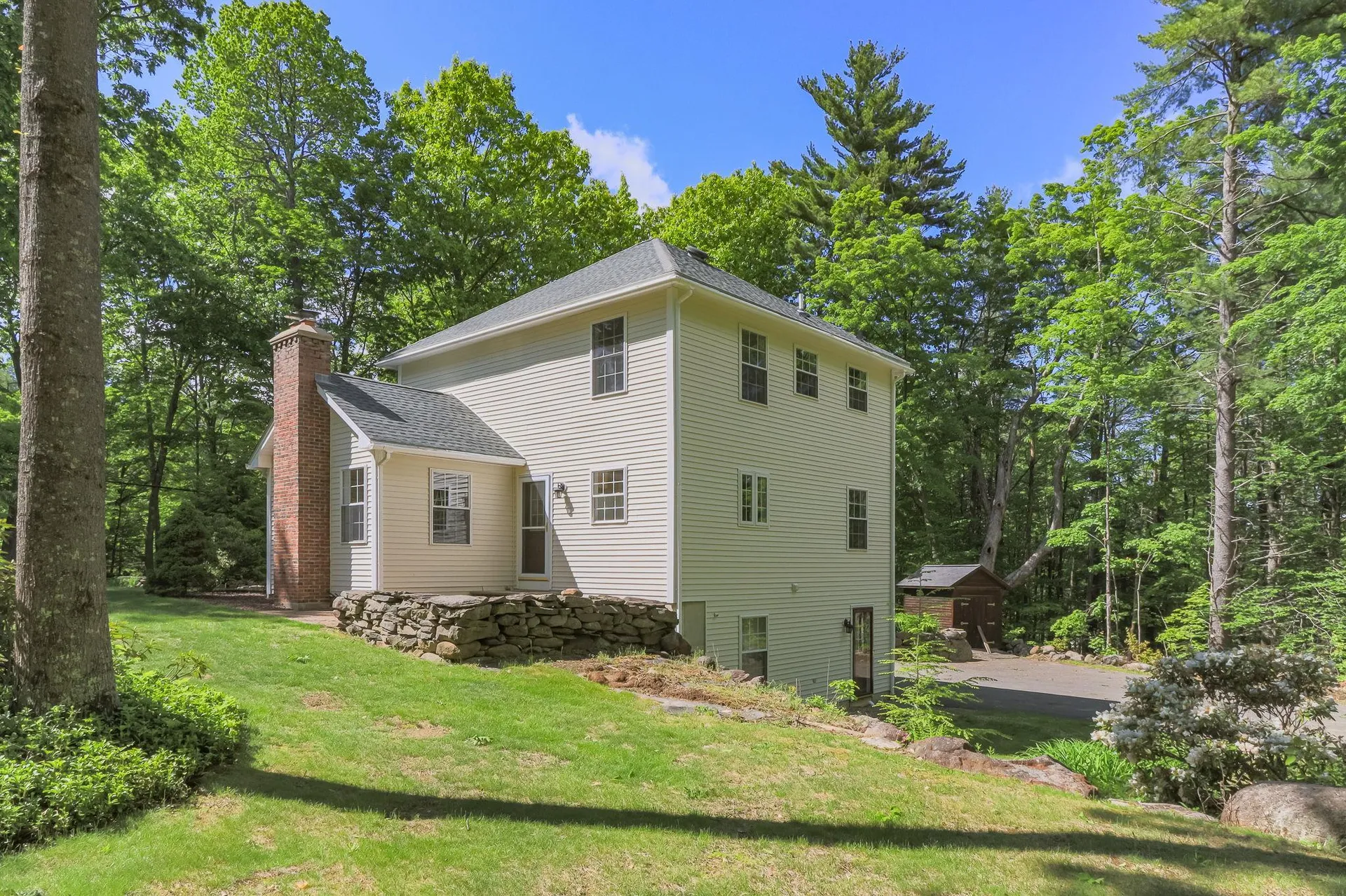 231 Woodward Hill Road Francestown NH 03043