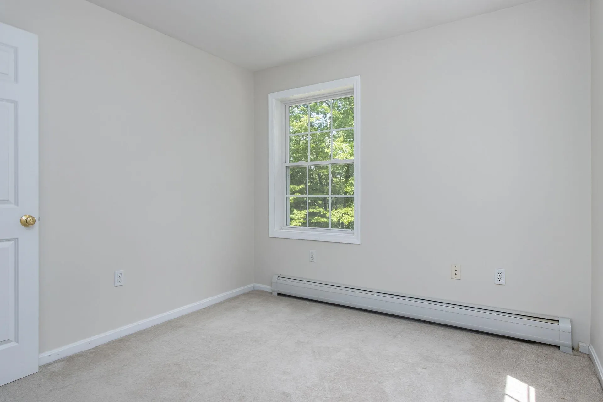 231 Woodward Hill Road Francestown NH 03043