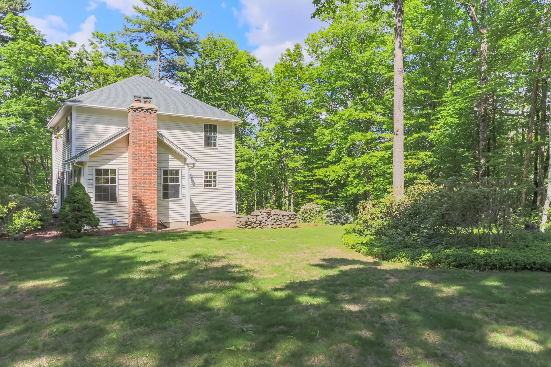 231 Woodward Hill Road Francestown NH 03043