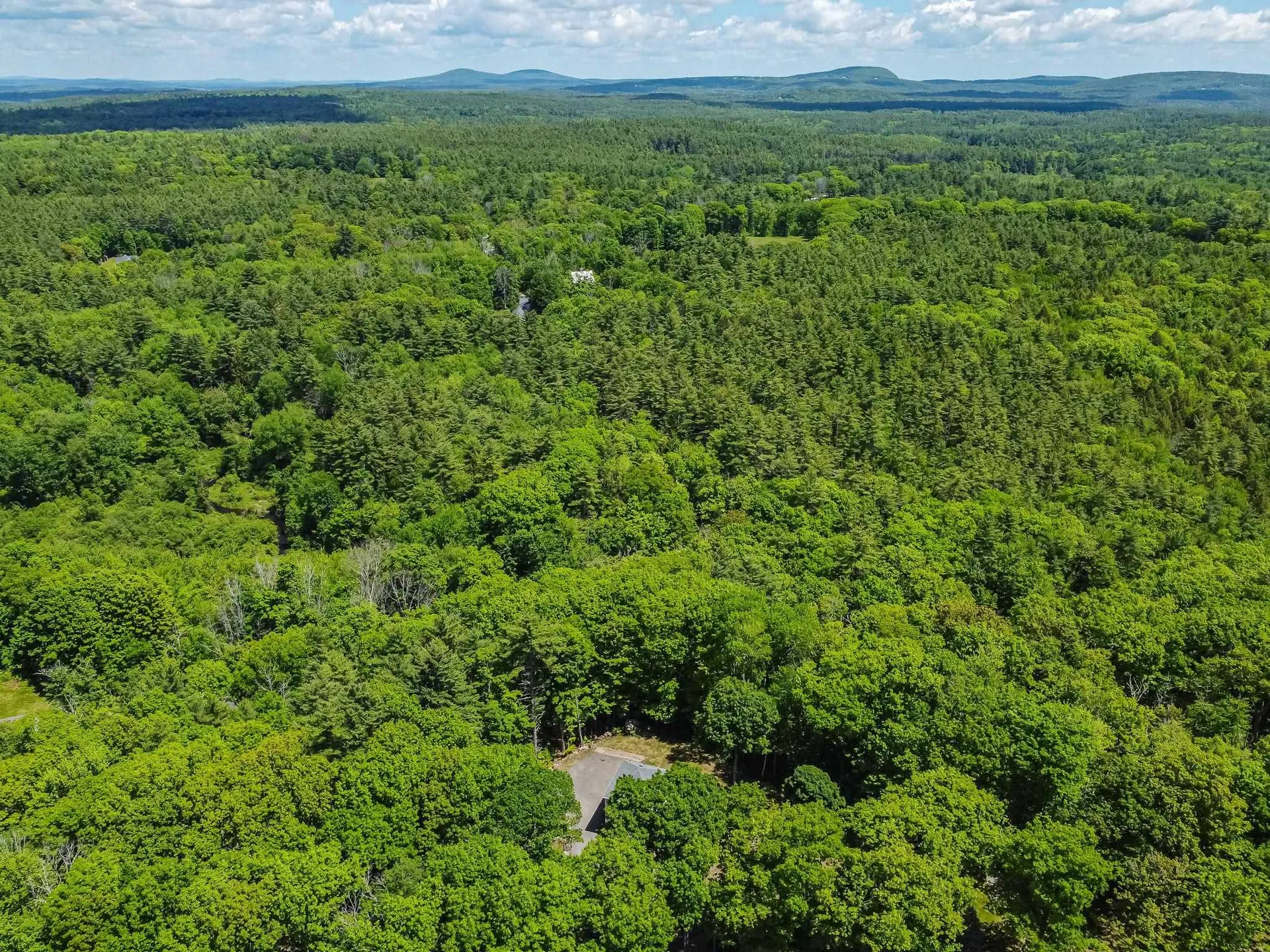231 Woodward Hill Road Francestown NH 03043