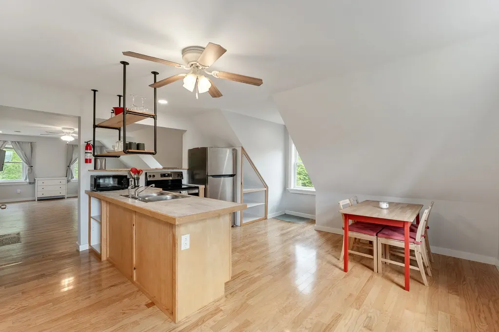 107 Blodgett Street Brookfield VT 05036