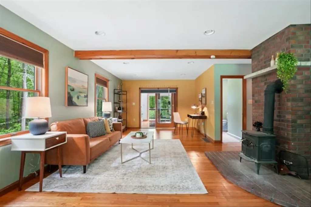 140 North Road Deerfield NH 03037