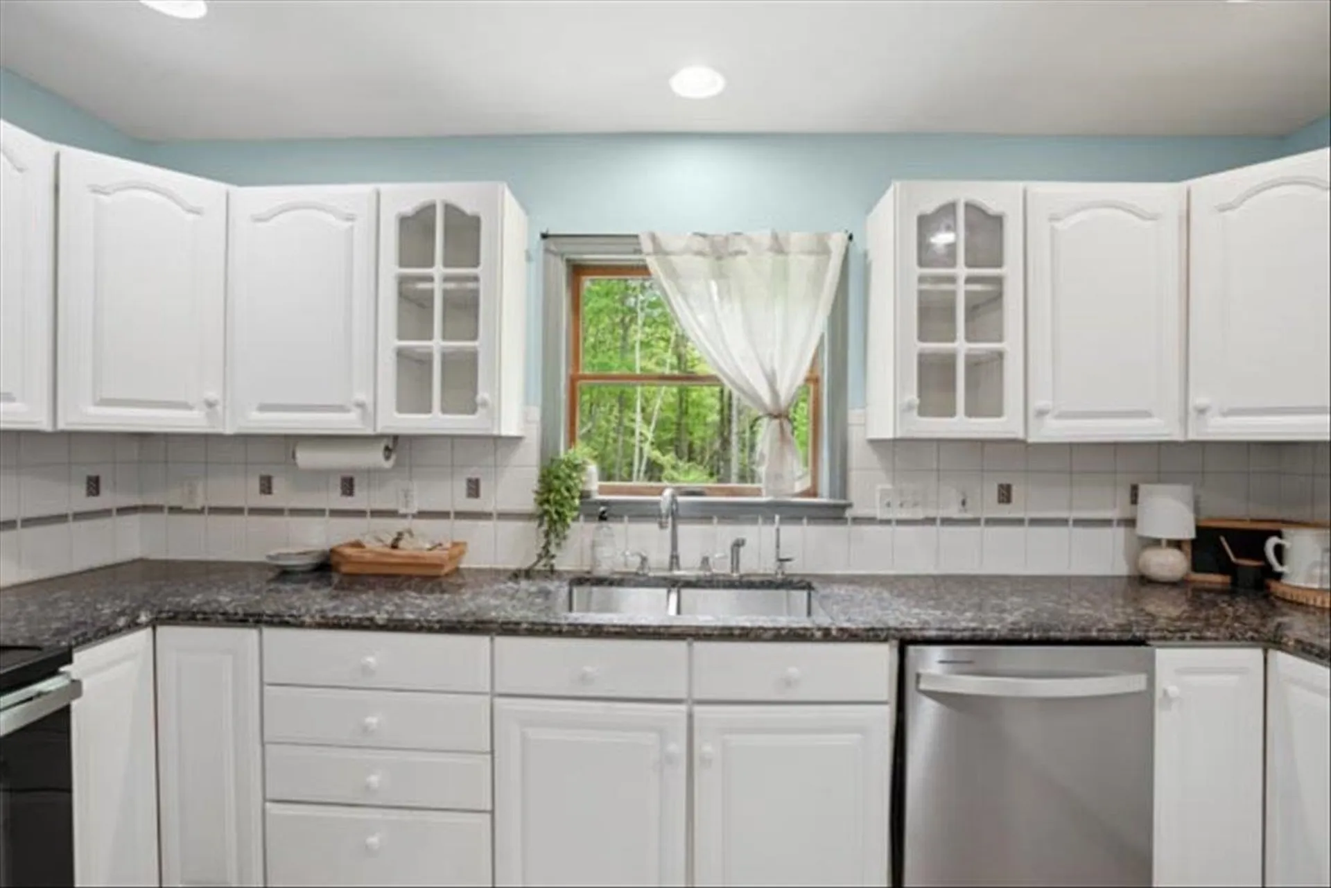140 North Road Deerfield NH 03037