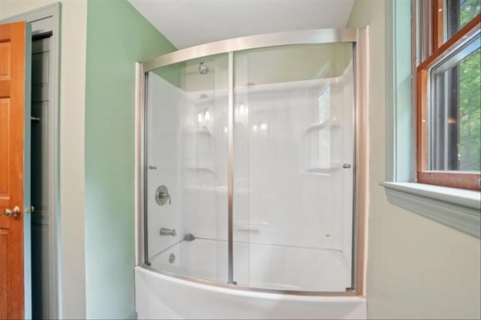 140 North Road Deerfield NH 03037